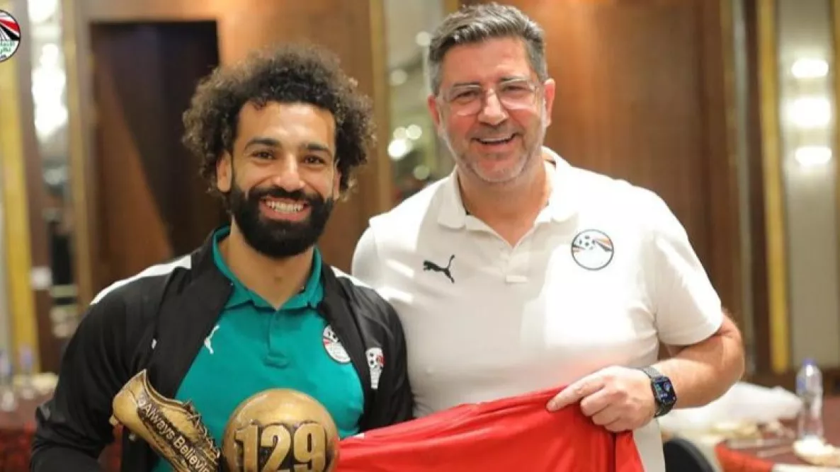 فيتوريا ومحمد صلاح