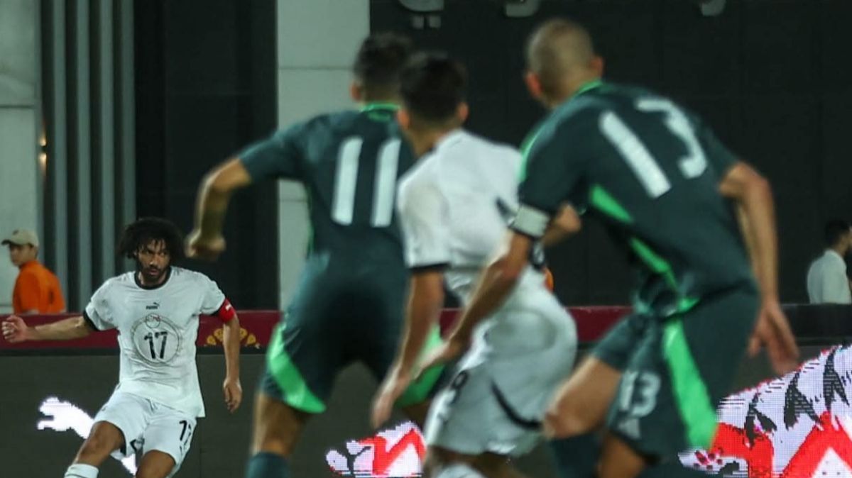 منتخب مصر والجزائر