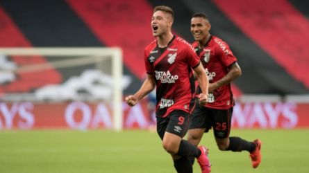 البرازيلي جيلهيرمي بيسولي