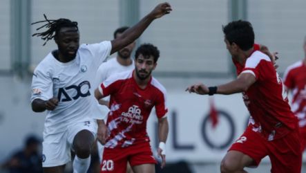 بيراميدز وتراكتور