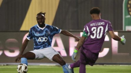 بيراميدز وصن داونز