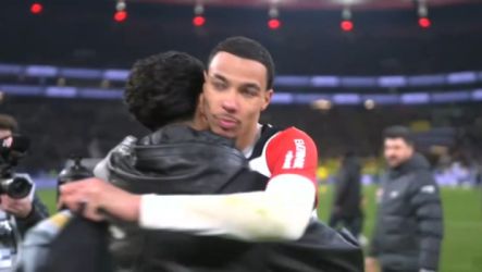 عمر مرموش يودع زملائه