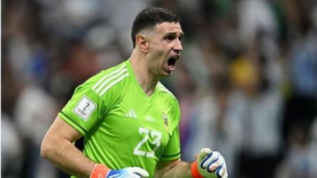 مارتينيز حارس استون فيلا