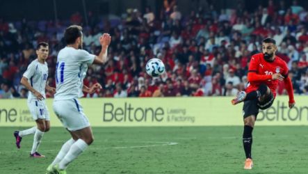 محمد صلاح مصر وأوزباكستان