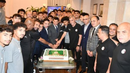 منتخب مصر للشباب مع وزير الرياضة