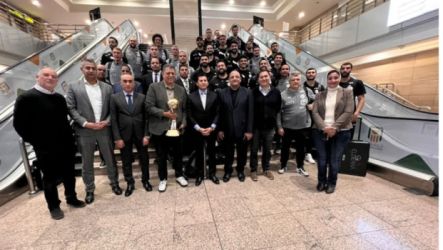 أشرف صبحي يستقبل بعثة منتخب مصر لليد