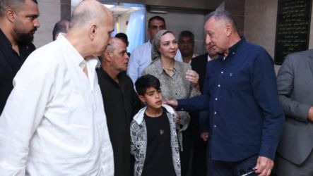 الخطيب يزور مشجع الأهلي