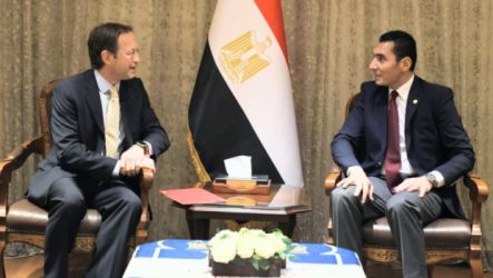 جوهر نبيل والسفير الإسباني