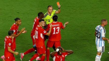 حكم مباراة الأرجنتين وسويسرا