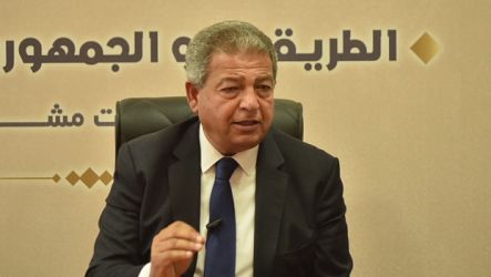 خالد عبدالعزيز