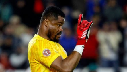 ستانلي نوابالي حارس نيجيريا