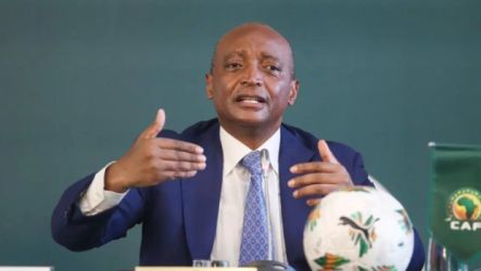 موتسيبي رئيس اتحاد الكاف