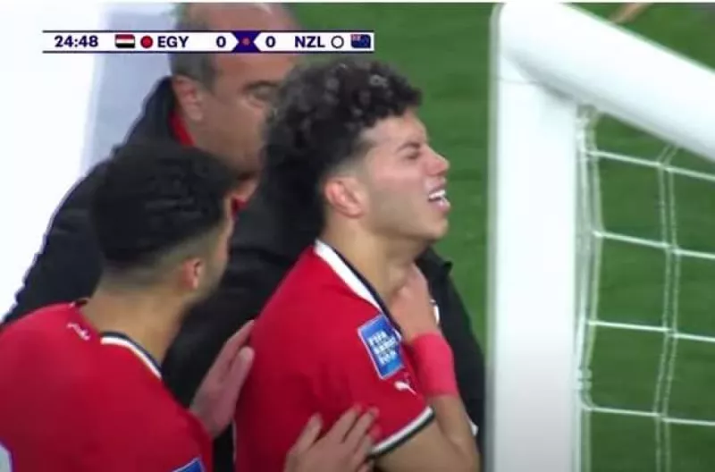 بكاء أمام عاشور بكاء أمام عاشور